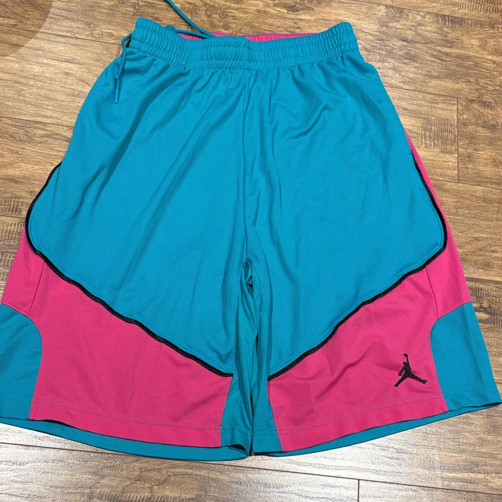 Jordan Rate Men's Vibrant Teal and Pink Sports Shorts Basketball shorts size L